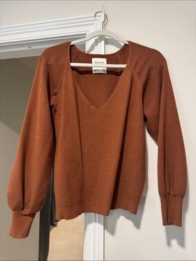 Abercrombie & Fitch Rust Orange V-Neck Knit Sweater